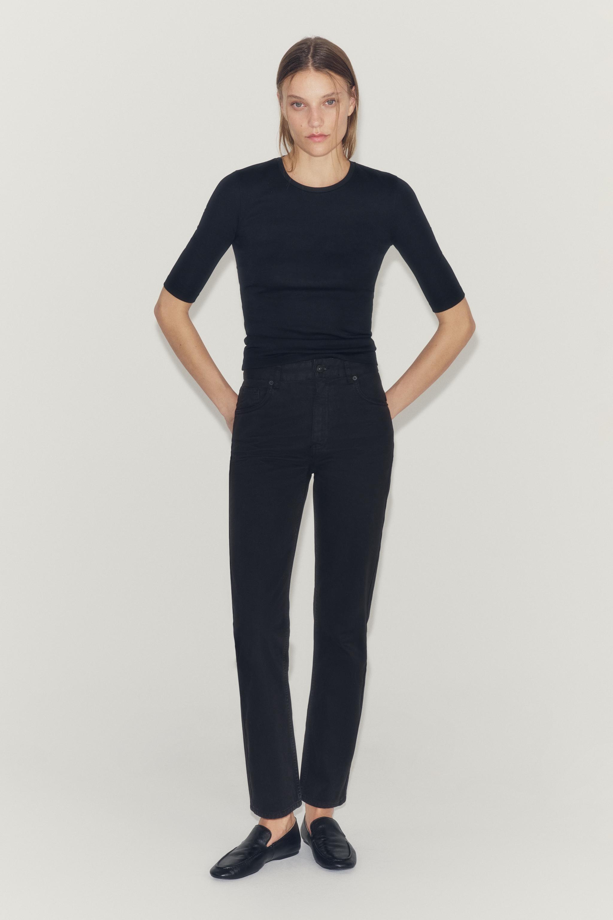 ELBOW-SLEEVE T-SHIRT